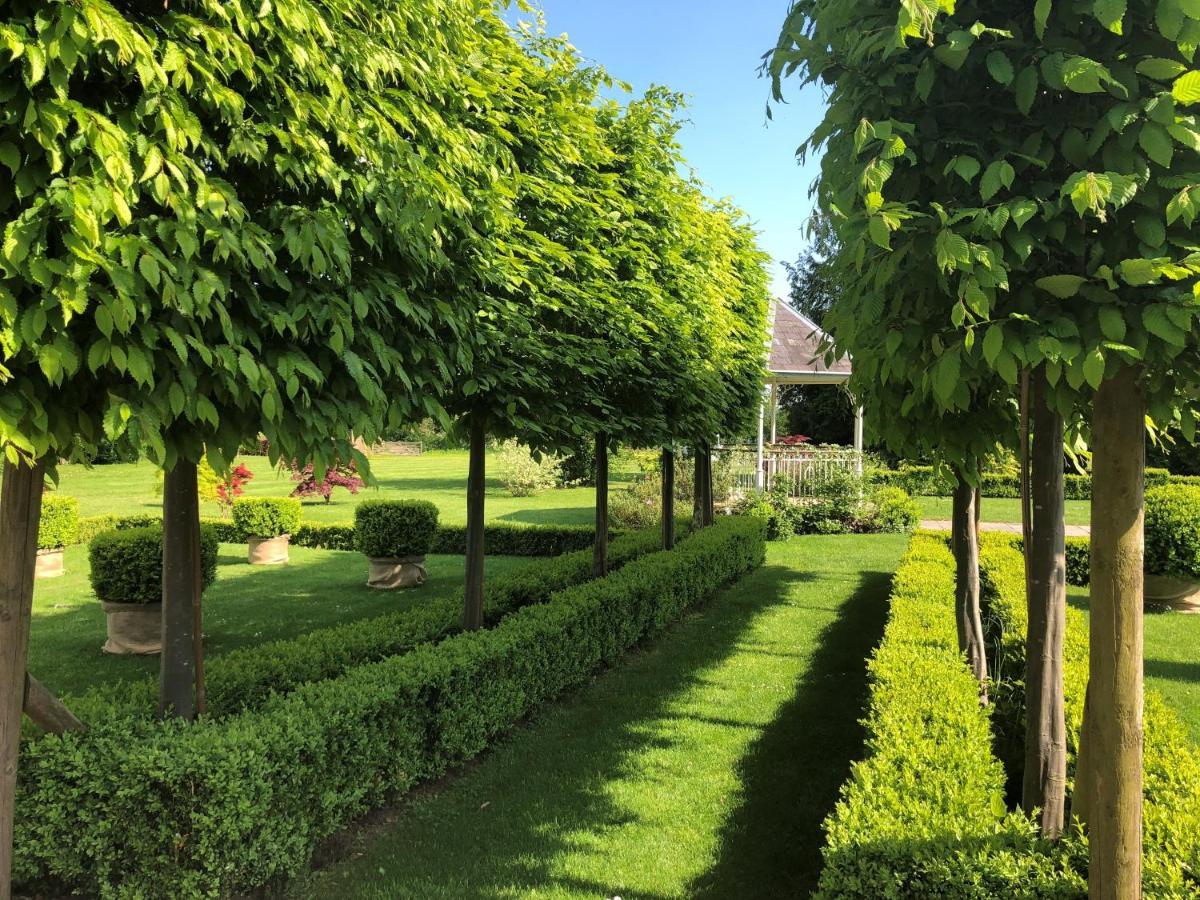 Longville House Hotel Upper Welson Esterno foto