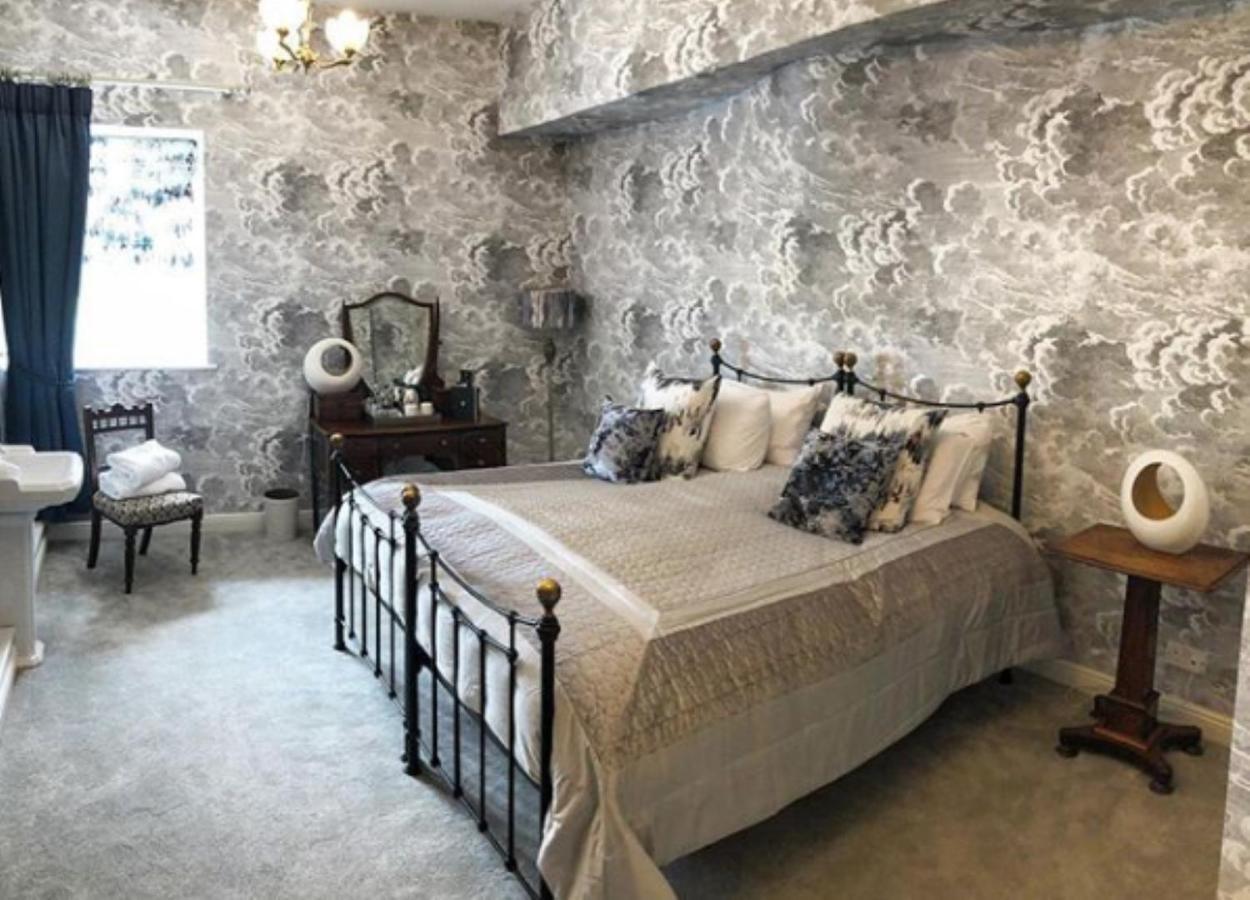 Longville House Hotel Upper Welson Esterno foto